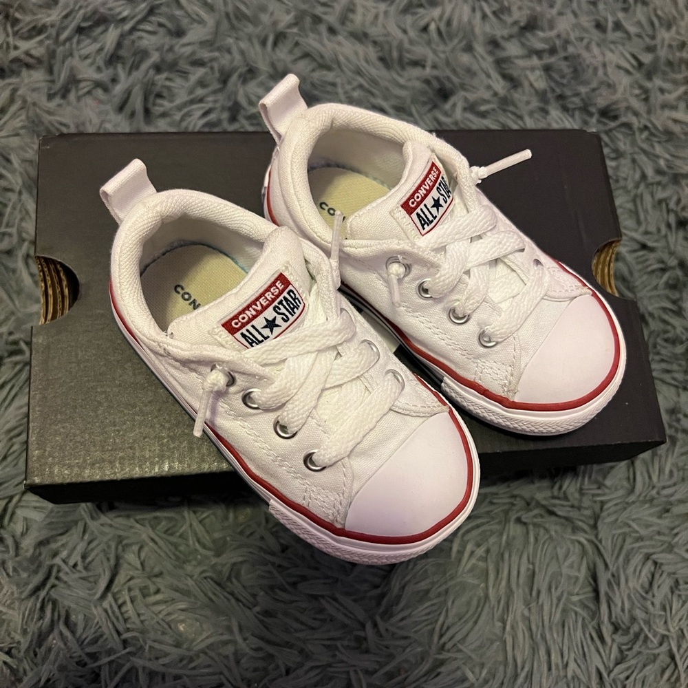 SOLD. Toddler 6C Converse